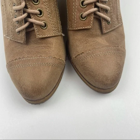 ALDO Tan Wedged Heeled Lace Booties - Picture 2 of 9